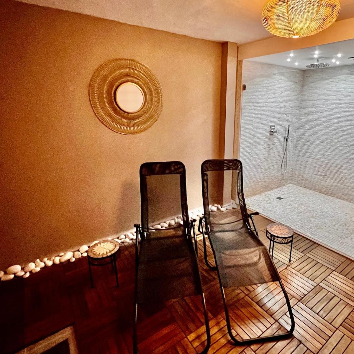 Casa Alegria - With Pool, Fitness, Sauna Villa